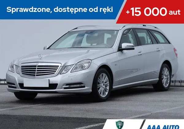 mercedes benz Mercedes-Benz Klasa E cena 49000 przebieg: 233552, rok produkcji 2011 z Kalwaria Zebrzydowska